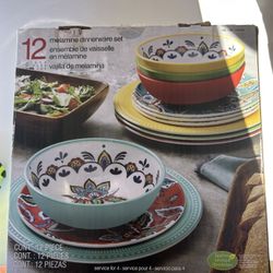 12 Piece Plate Set