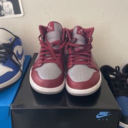 Jordan AJ 1 mid