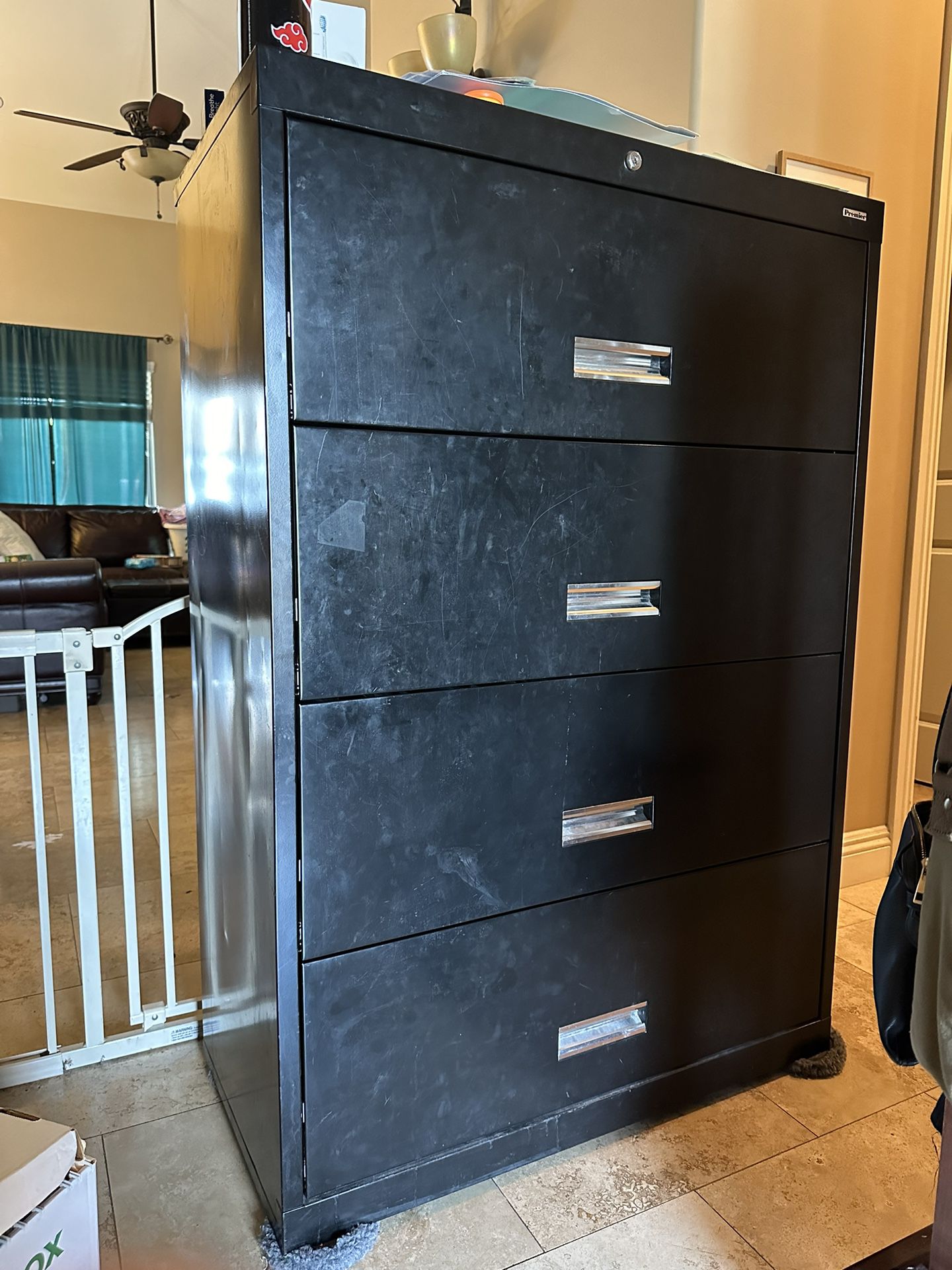 Filing Cabinet- Great Condition 