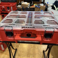 Milwaukee PACKOUT 20 in. Deep Small Parts Organizer with 6 Compartments and Quick Adjust Dividers