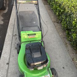 Lawnmower Lawn boy Self Propelled Good Working Condition Tested Before Buy It Comercial Grade Engine 5.5.    160$$ Cash 