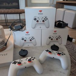 Google Stadia Controller With 4K Chromecast Ultra