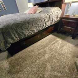 King size Bedroom Set