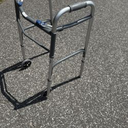 Folding Walker 