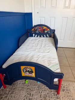 Toddler bed with mattress