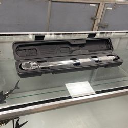 Amazon Basics Torque Wrench Half Inch