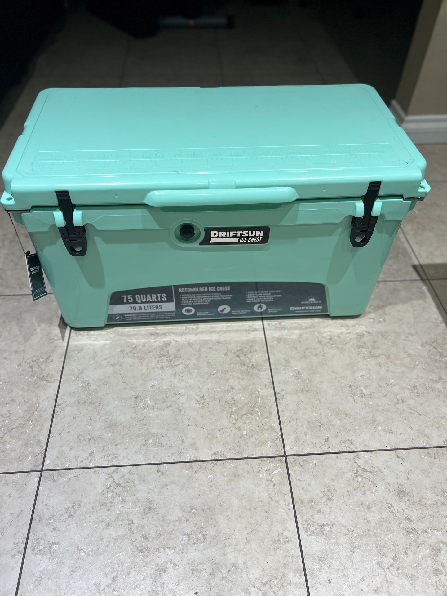 Drift Sun Ice Cooler