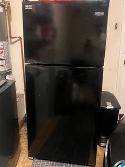 $150 OBO Maytag Refrigerator with Brand New Compressor Part (read description)