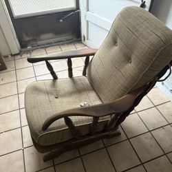 Antique Rocking Chair 1940S Well Built