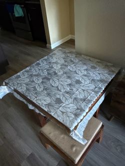 Wooden Table with 4 Stools – Great Condition