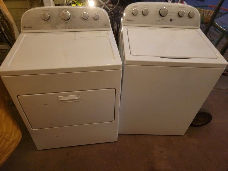 Whirlpool Washer And Dryer Set