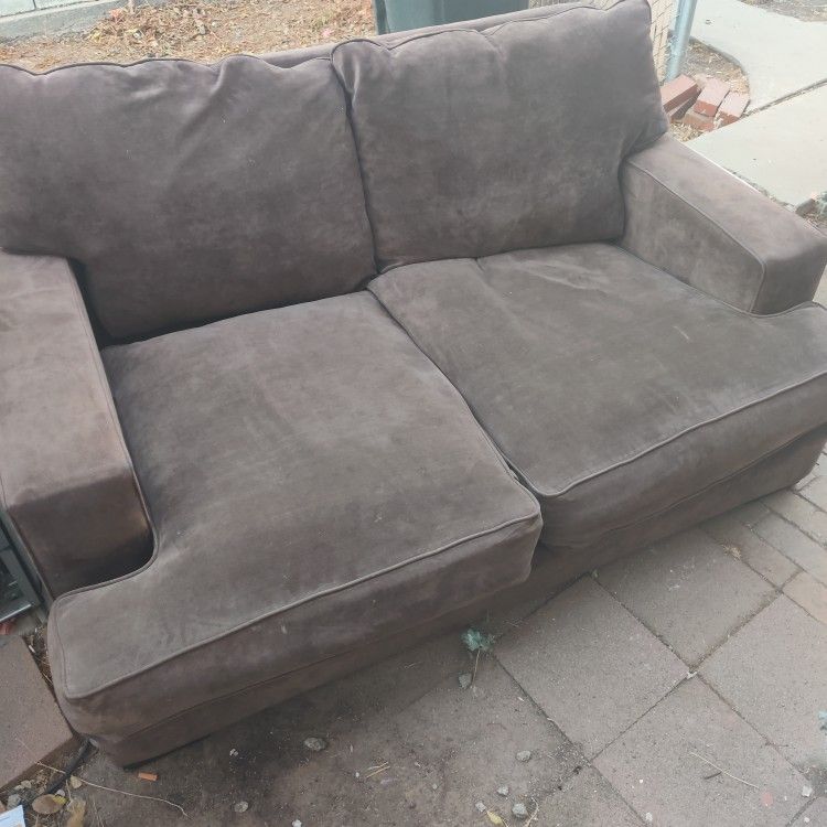Sofa And Love Seat Great Condition