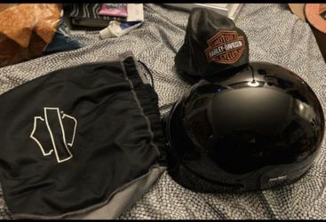 New women's Harley Davidson helmt $100