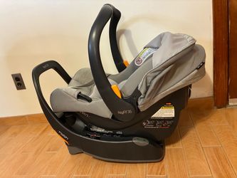 Chicco KeyFit 35 Car seat & base