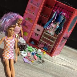 Barbie Clothes And Accessories 