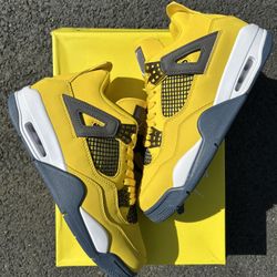 Jordan 4 Retro Lightning (2021)
