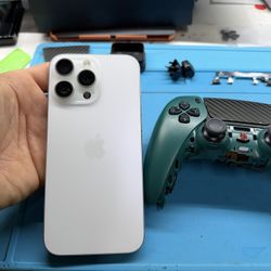 iphone 16 pro max Carrier Unlocked 256gb