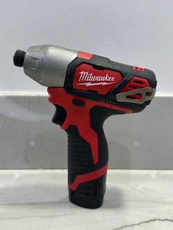 MILWAUKEE 2462-20 M12 12V Lithium-Ion 1/4" Hex Impact Driver + Batt