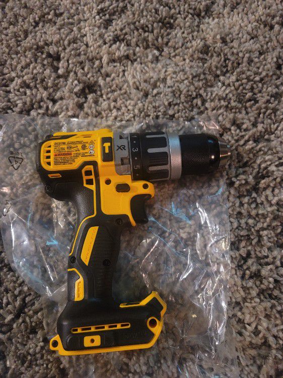 New. Dewalt 20-Volt MAX XR with Tool Connect Cordless Compact 1/2 in. Hammer Drill (Tool Only)

