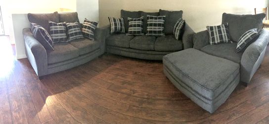 $400 OBO - Couch, Loveseat, Chair & Ottoman