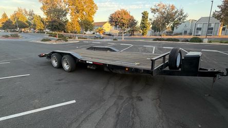 2023 20x 8.5 ft trailer