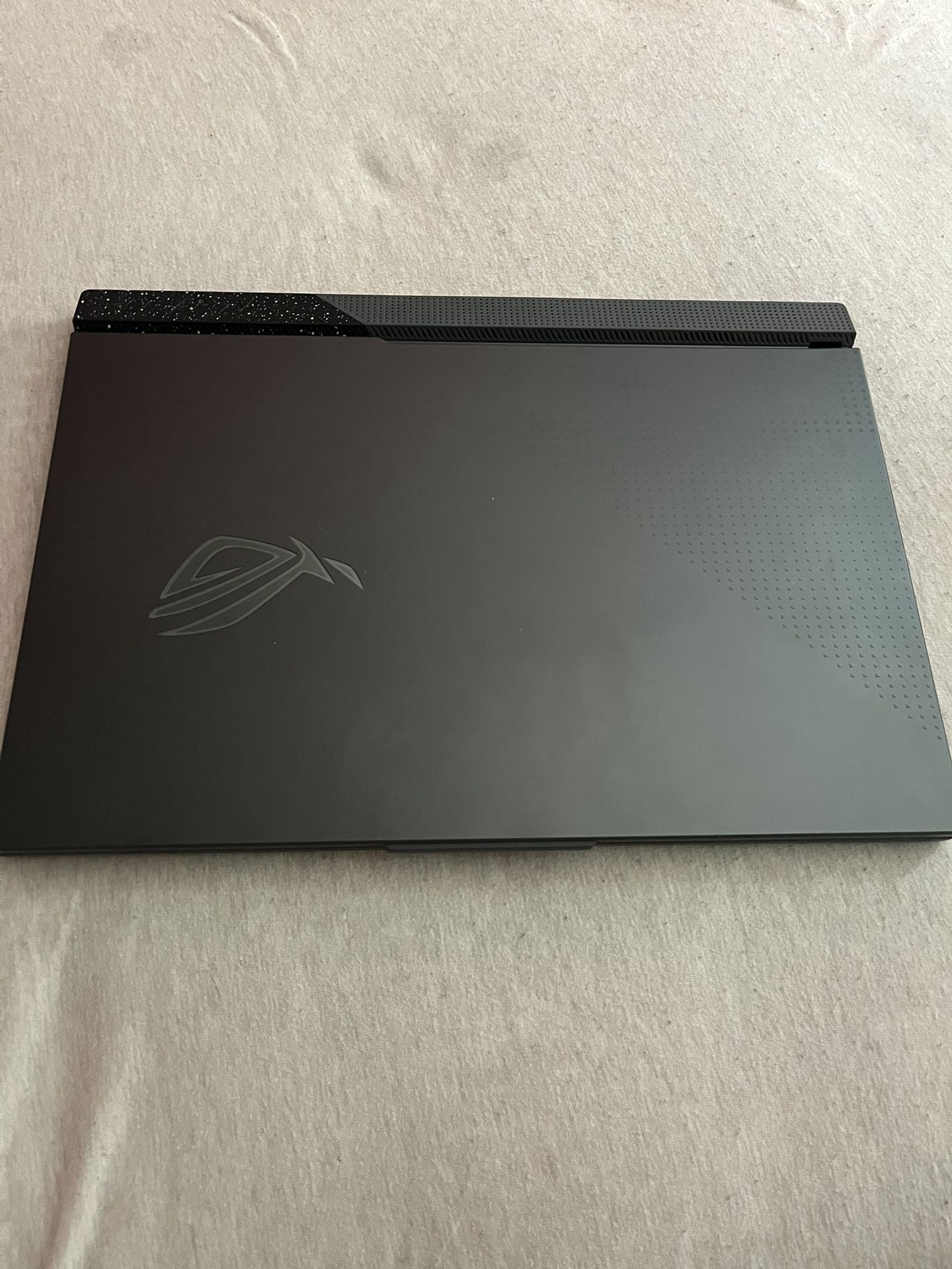 Gaming Laptop With Accessories