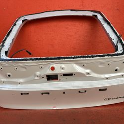 2023 2024 2025 TOYOTA PRIUS LIFTGATE BACK DOOR TAILGATE OEM
