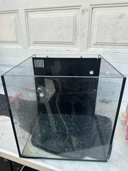 Glass Aquarium Tank with Built-In Filter