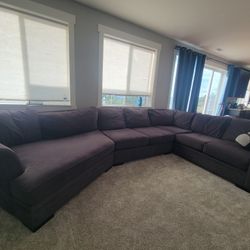 Sectional Living Room Couch *Nice*