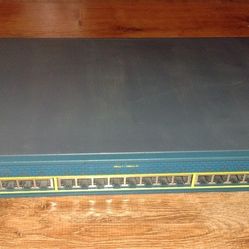 Cisco Catalyst 2950 series 24 port switch 