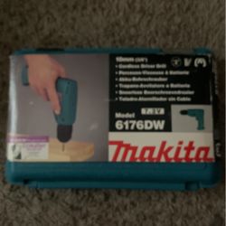 Makita Cordless Driver Drill