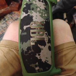 JBL Charge 5 Bluetooth Speaker 