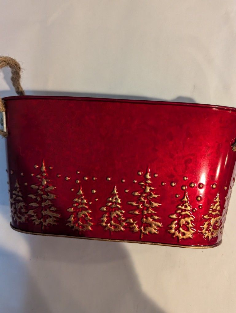 Christmas Decorative Tin Pot