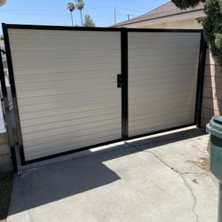 Vinyl Gate And Fence