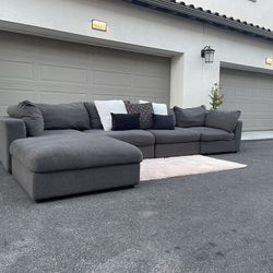 Huge Grey Cloud Modular Sectional Couch In Excellent Condition- FREE DELIVERY 🚛