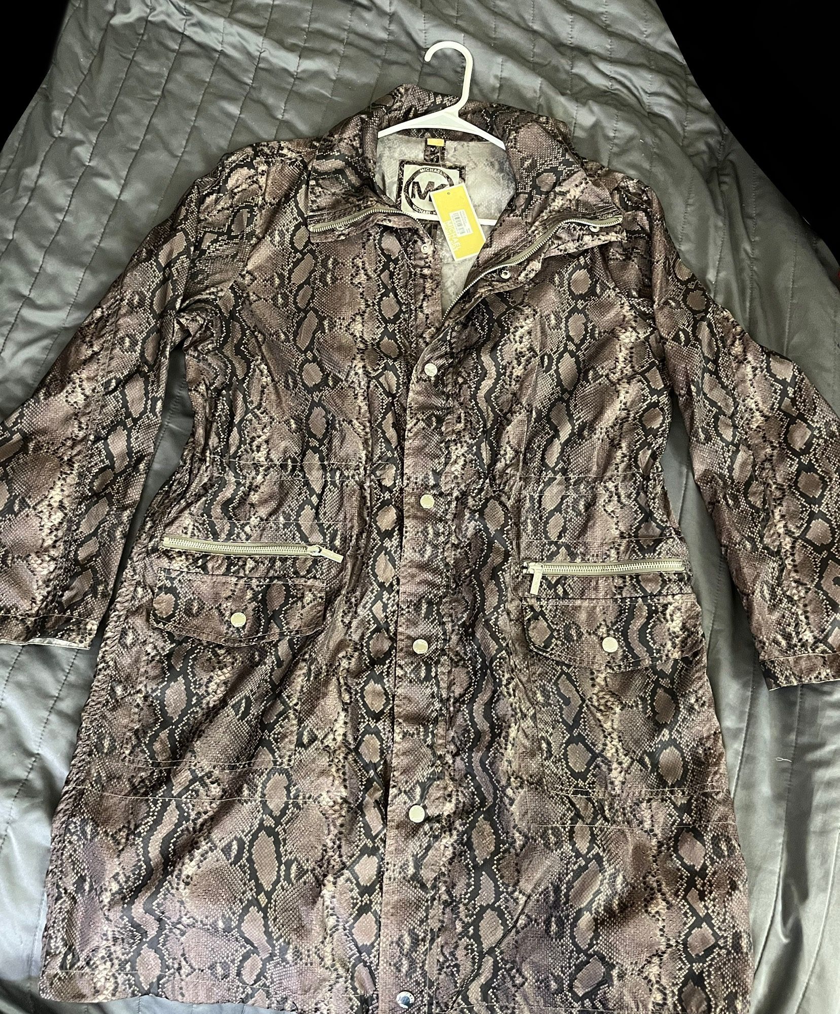 Michael Kors Size Medium Windbreaker Raincoat New With Tags $20
