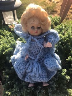 Vintage dolly with movable eyes