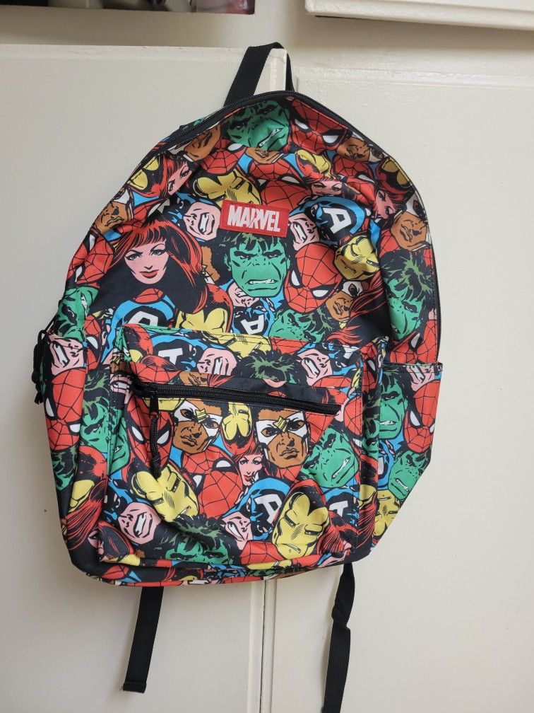 LARGE MARVEL SUPER HÉROES BACKPACK/ Mochila Grande De Super Héroes De Marvel 