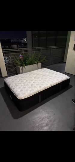 “Englander” full-size mattress!