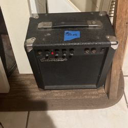 Guitar amp
