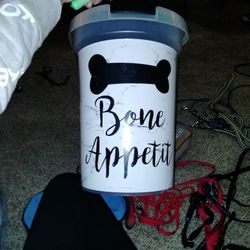 Pet Food Container W/ Scoop