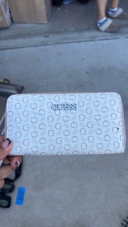 GUESS WALLET