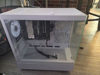 2 desktop PCs