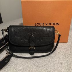 Black Louis Vuitton Purse 