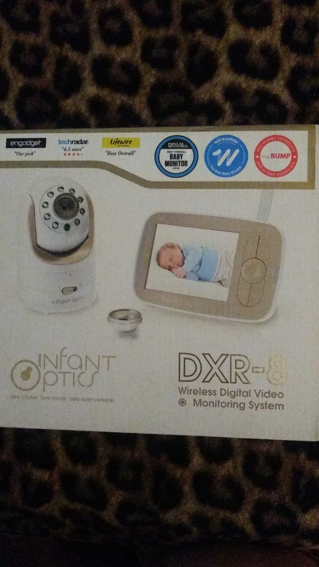Infant Optics DXR8 wireless digital video monitoring system