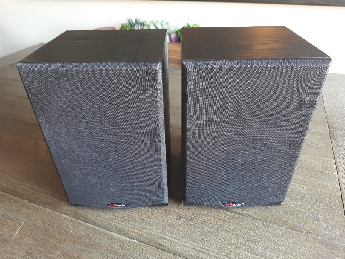 Polk Audio R150 Bookshelf Speakers