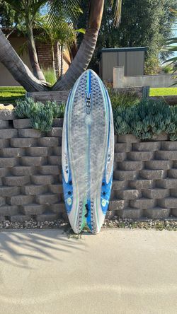 Foam Top Surfboard 5’ 8”