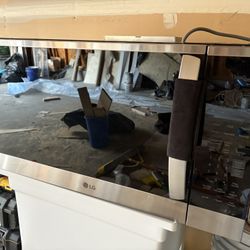 LG Microwave 