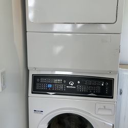 Like New Stackable Washer Dryer 