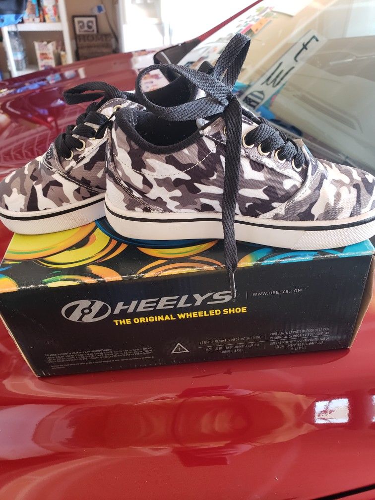 Heely's Shoes